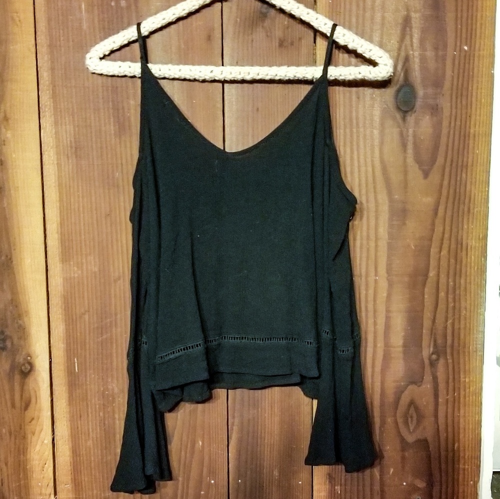 Heart & Hips Gypsy Cold Shoulder Bell Sleeve Top